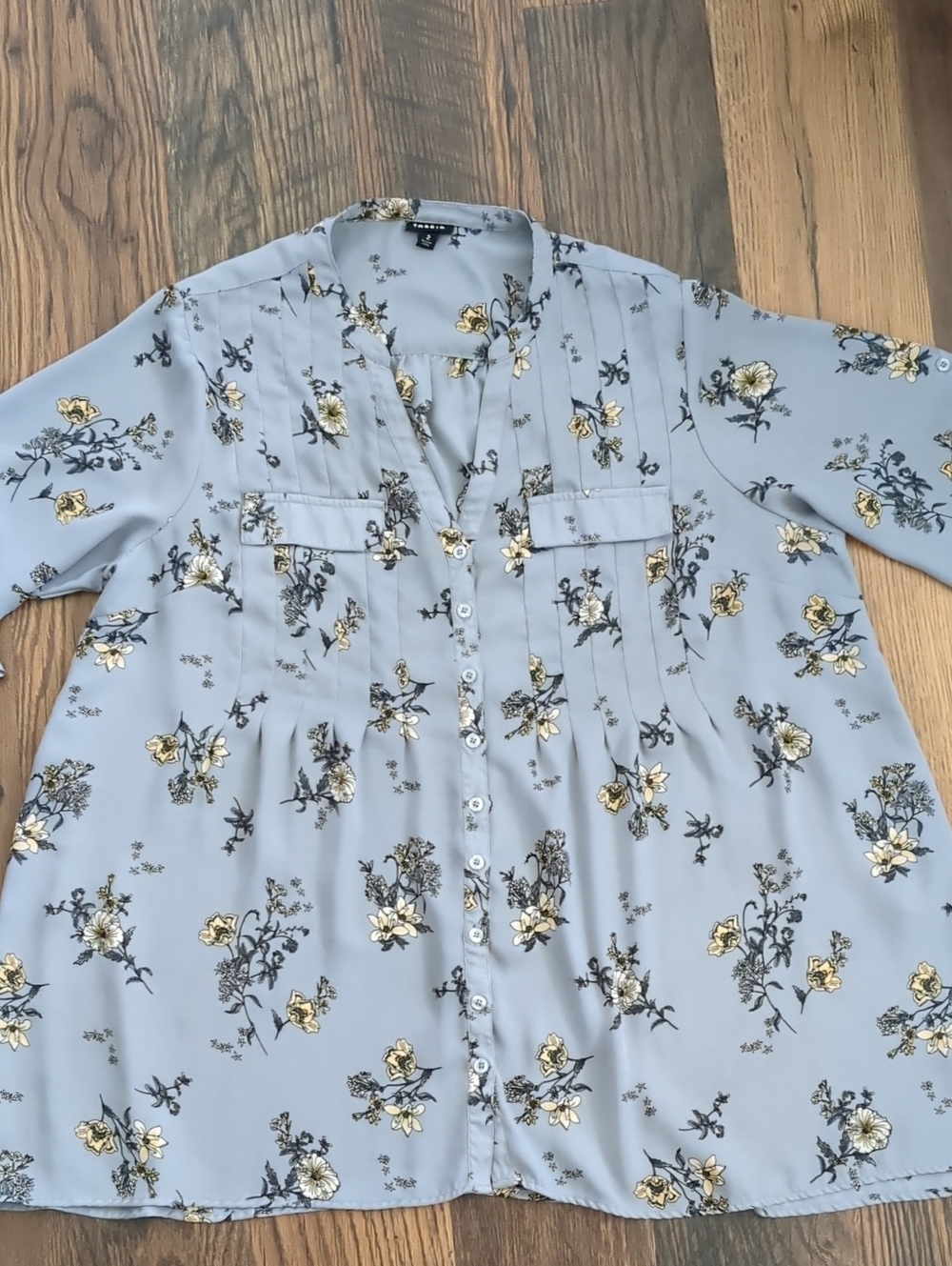Torrid Gray Floral Button-Down 3/4 Length Sleeve Work Blouse Tunic, Sz 2 (18/20)